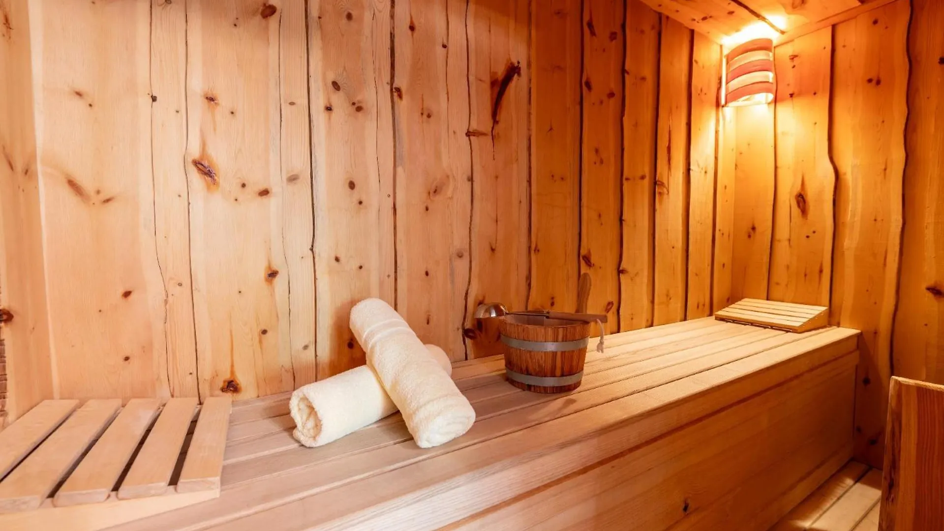 Wellness Chalet Mit Whirlpool Und Sauna Bei Salzburg Und Berchtesgaden Ainring