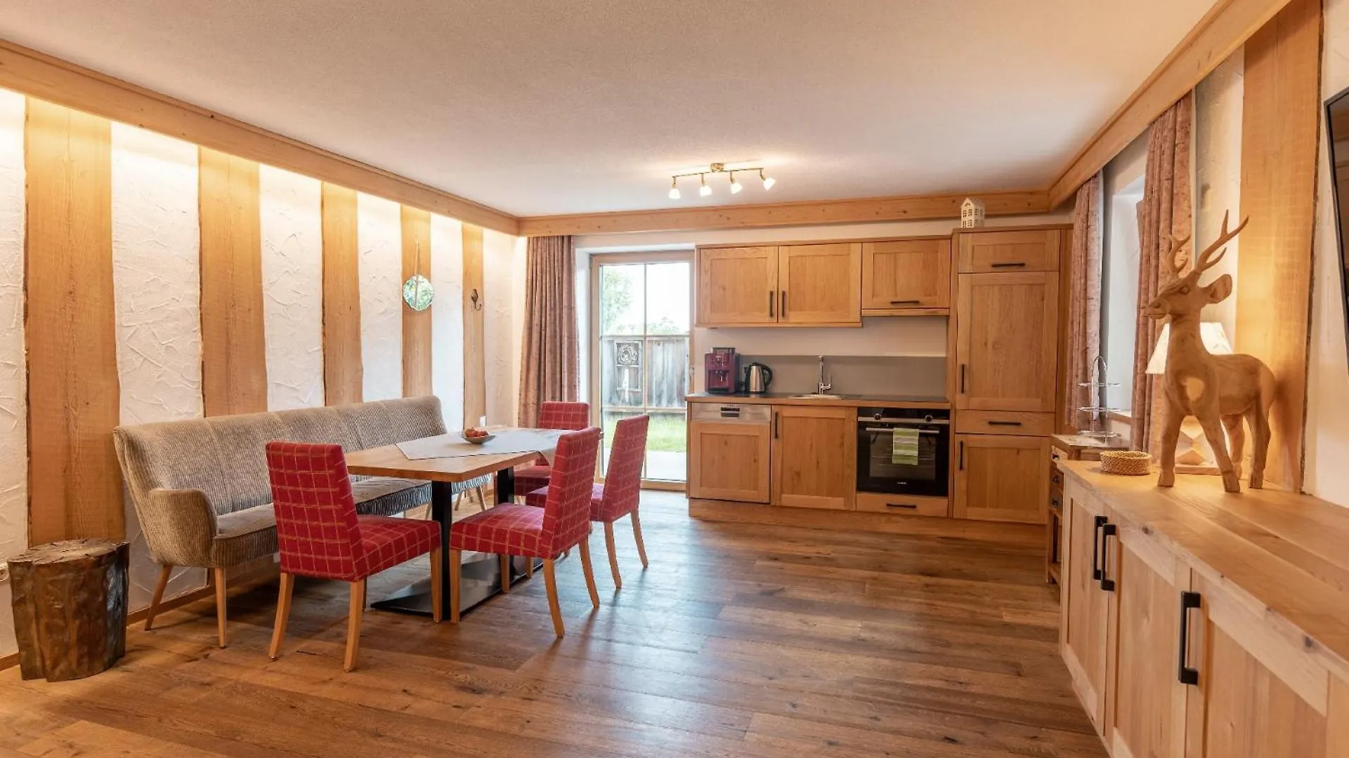 Apartment Wellness Chalet Mit Whirlpool Und Sauna Bei Salzburg Und Berchtesgaden Ainring